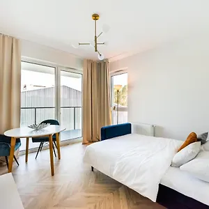  Apartament East Side Of 111 Polska